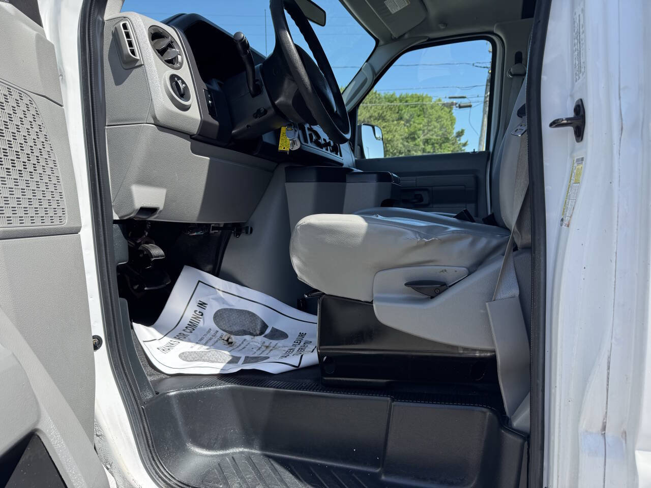 Used 2012 Ford E-250 and Econoline 250 w/ Commercial Cargo Van Pkg RWD image 17
