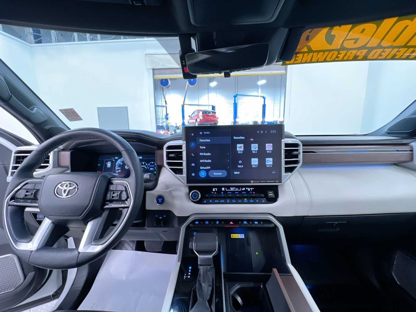 Used 2023 Toyota Sequoia Capstone AWD/4WD image 23