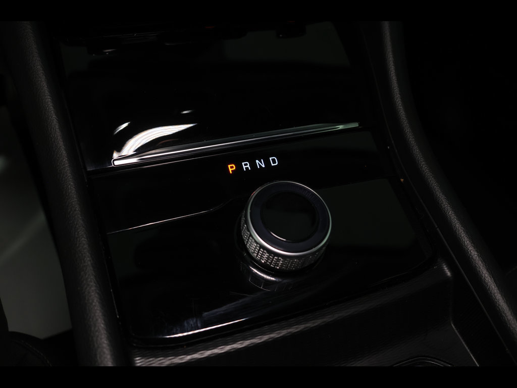 Used 2023 Jeep Grand Cherokee Laredo w/ Luxury Tech Group I AWD/4WD image 14
