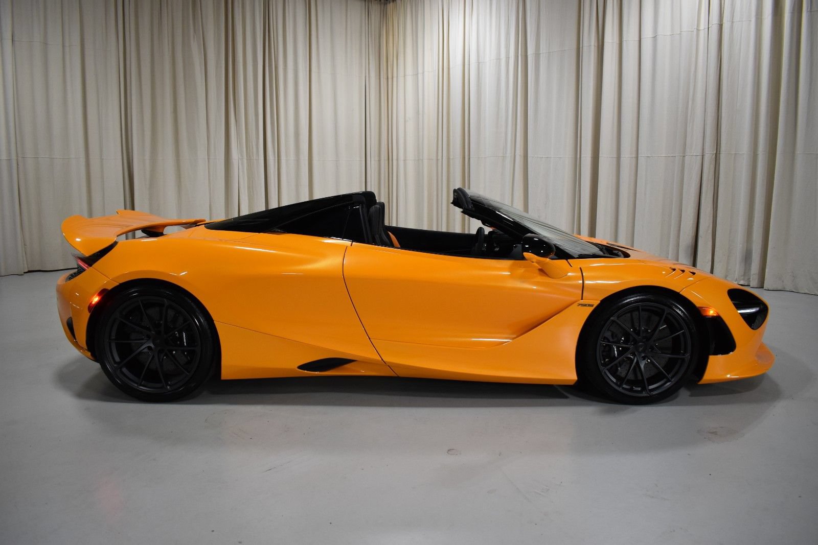 New 2027 McLaren 750S Spider RWD image 4