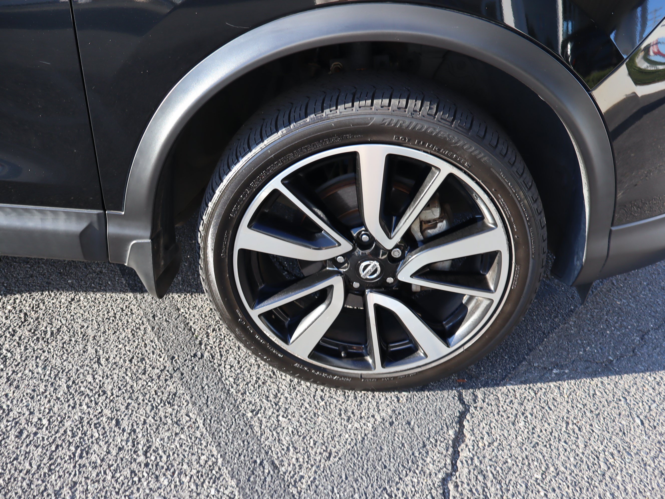 Used 2019 Nissan Rogue Sport SL FWD image 38