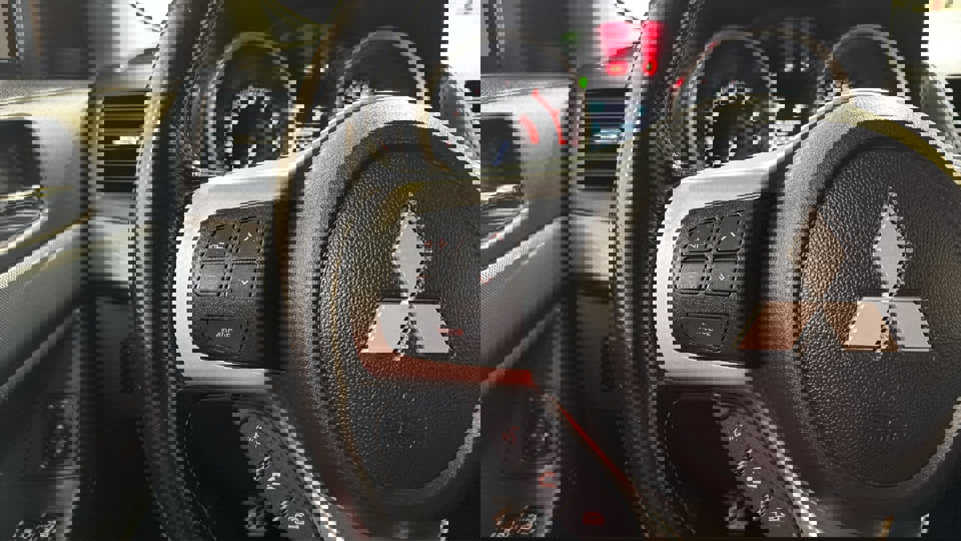 Used 2011 Mitsubishi Lancer Evolution GSR image 27