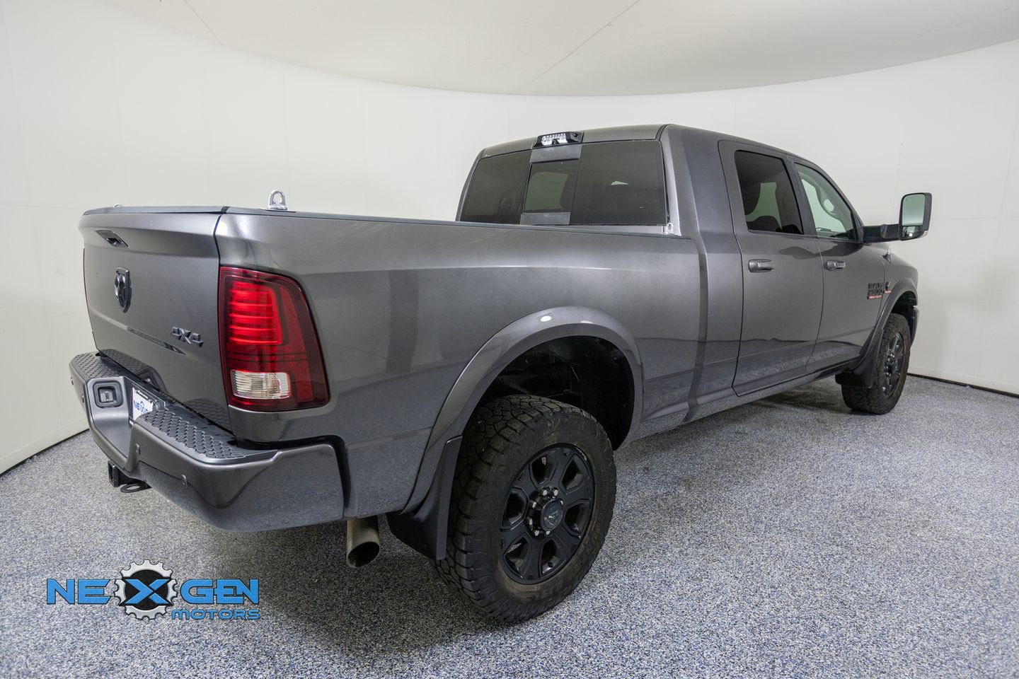Used 2016 RAM 2500 Laramie w/ Sport Appearance Group AWD/4WD image 7