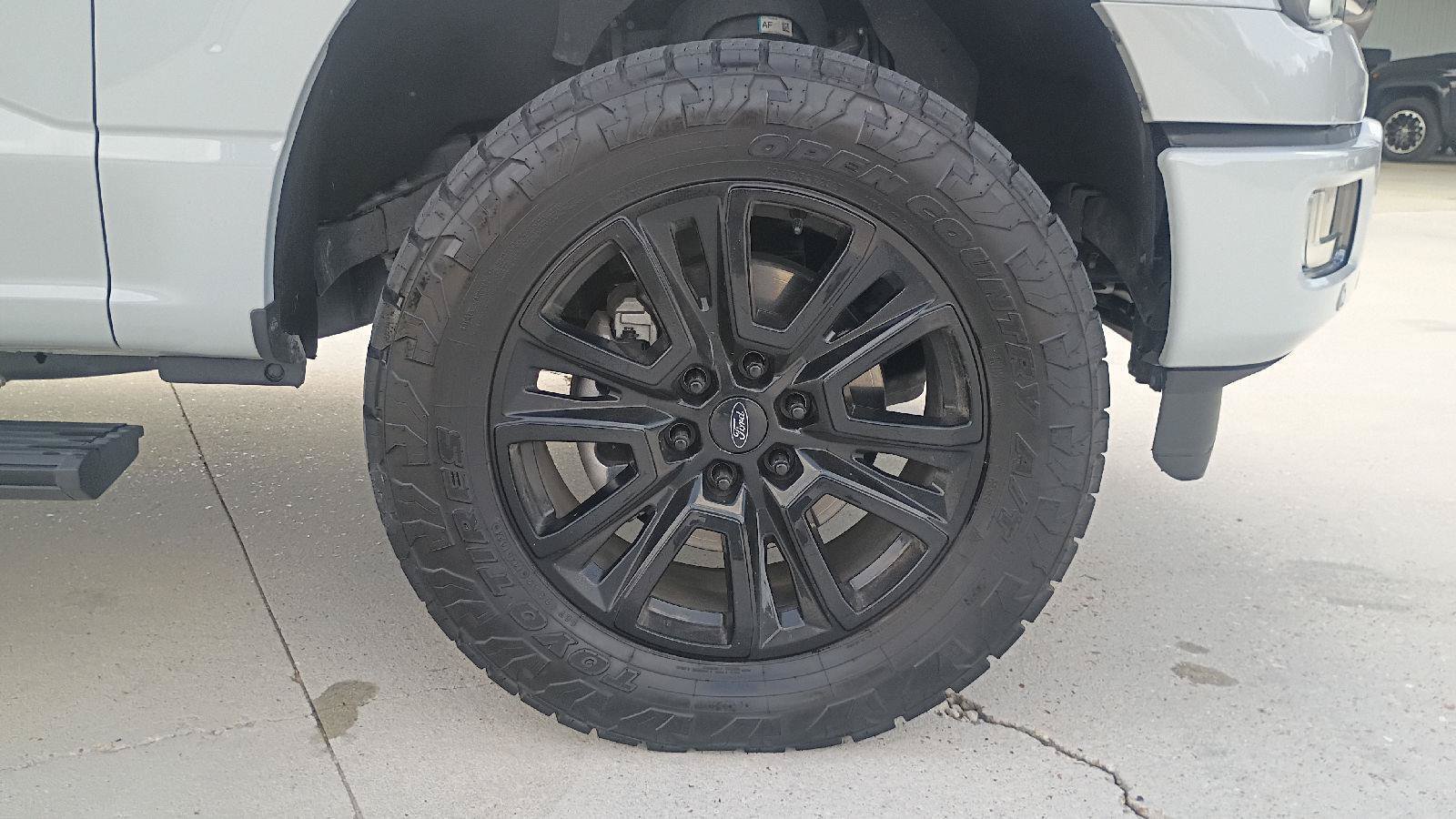 Used 2024 Ford F150 Platinum w/ FX4 Off-Road Package AWD/4WD image 21