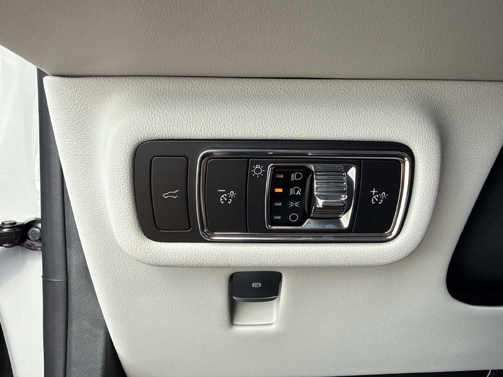 New 2026 Lincoln Nautilus Reserve w/ Jet Appearance Package AWD/4WD image 31