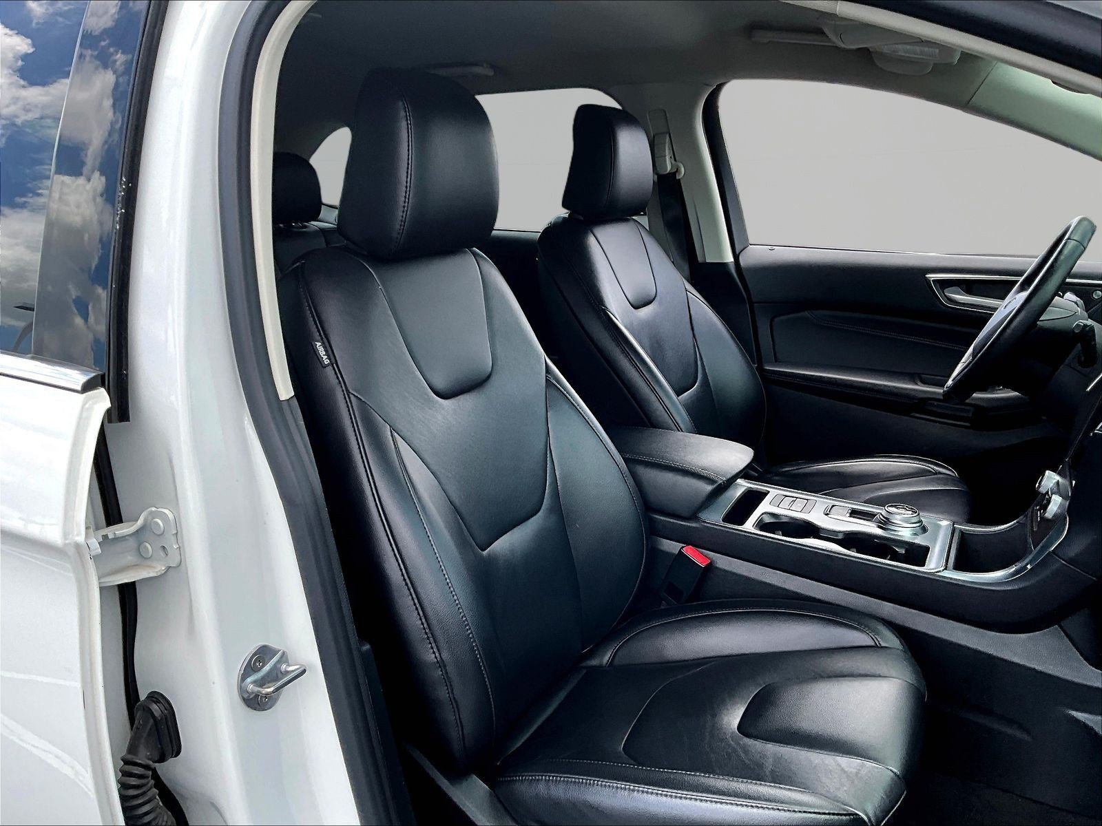 Used 2021 Ford Edge Titanium AWD/4WD image 29