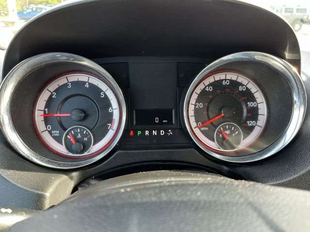 Used 2019 Dodge Grand Caravan SXT image 12