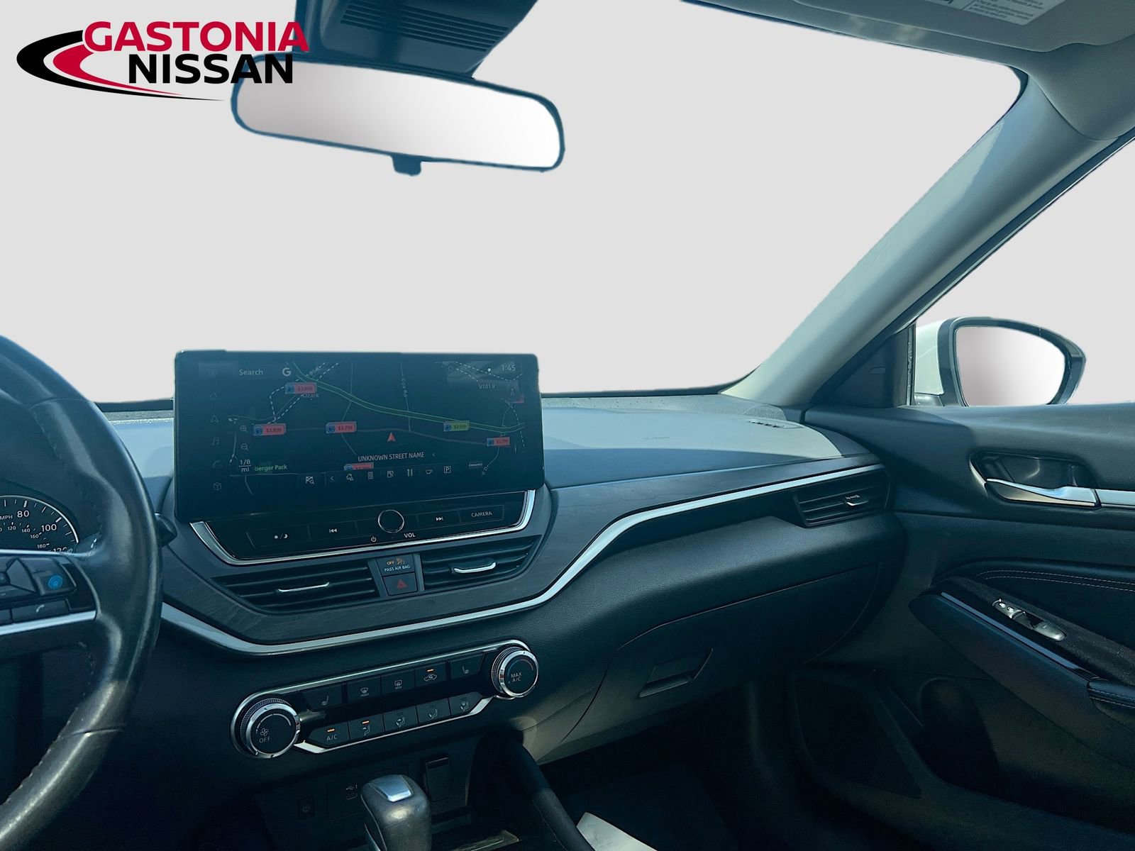 Used 2023 Nissan Altima 2.5 SV w/ SV Premium Package image 32