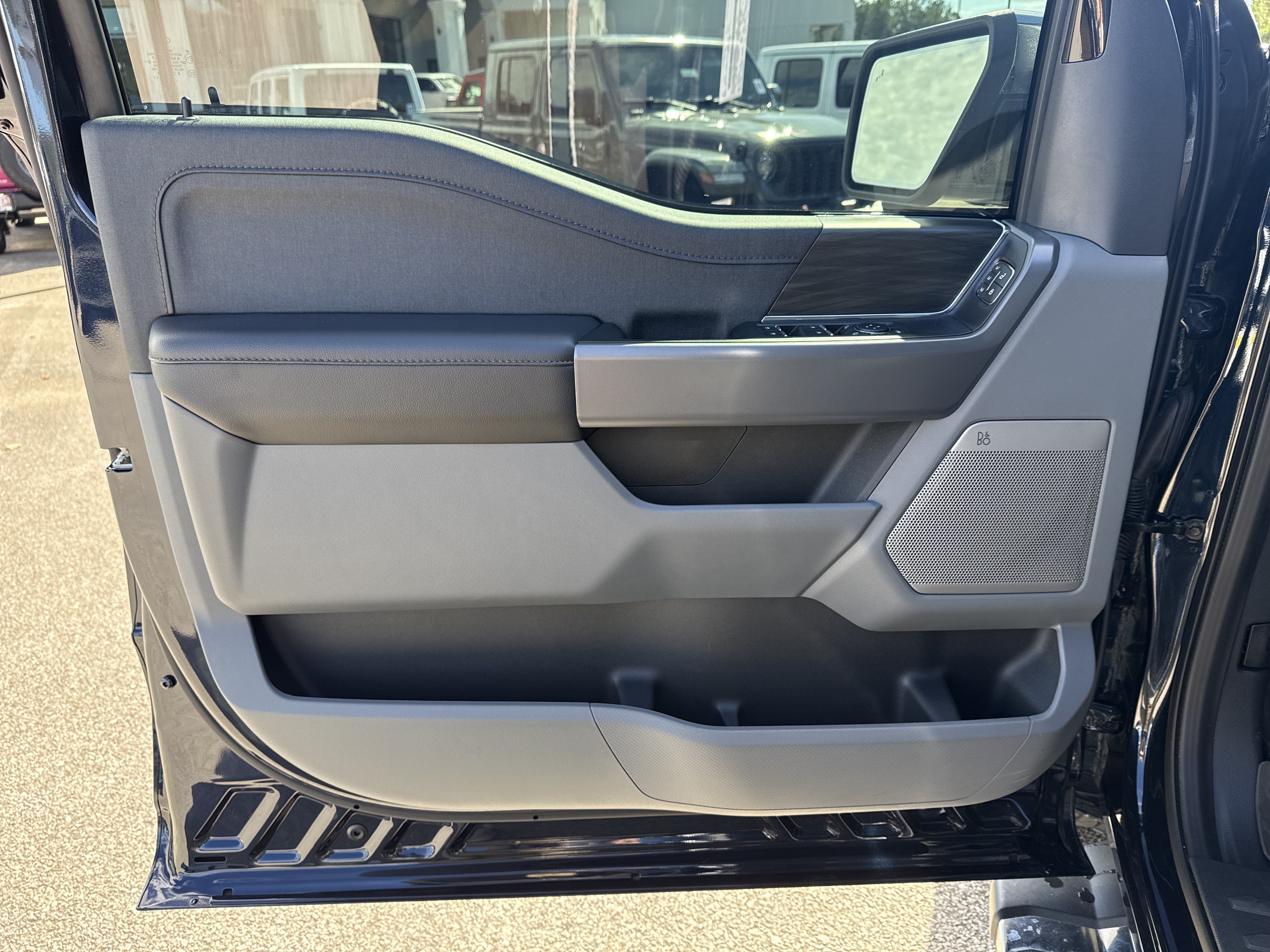 Used 2024 Ford F150 Lariat w/ Mobile Office Package AWD/4WD image 10