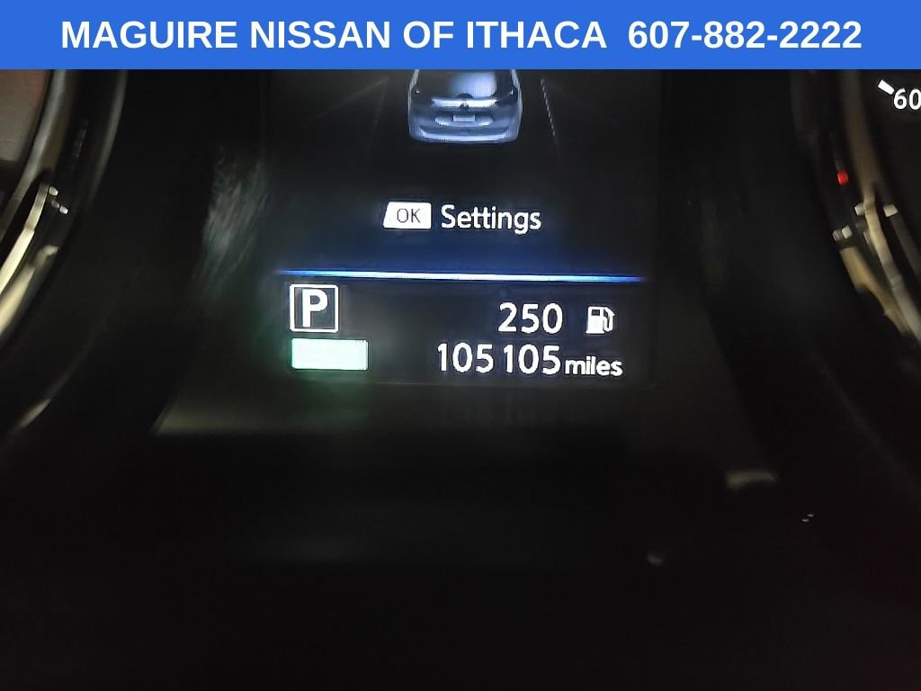 Used 2018 Nissan Rogue SV w/ Sun & Sound Touring Package image 23