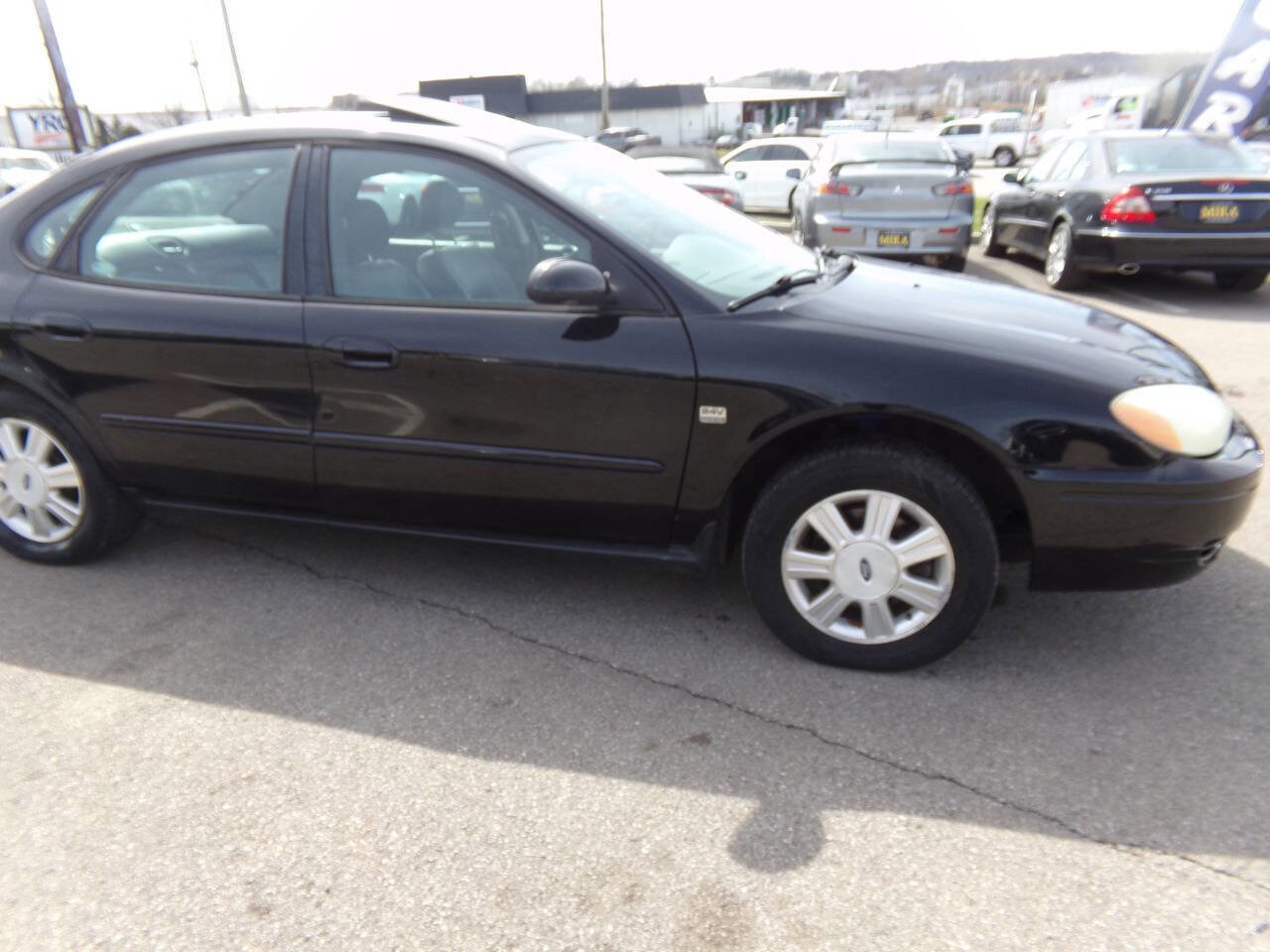 Used 2004 Ford Taurus SEL image 43