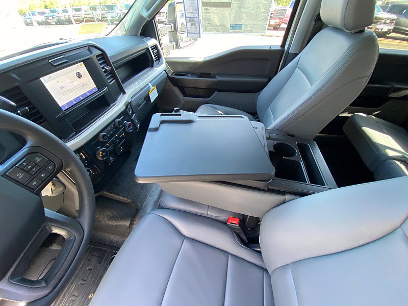 New 2026 Ford F350 XL w/ XL Chrome Package image 13