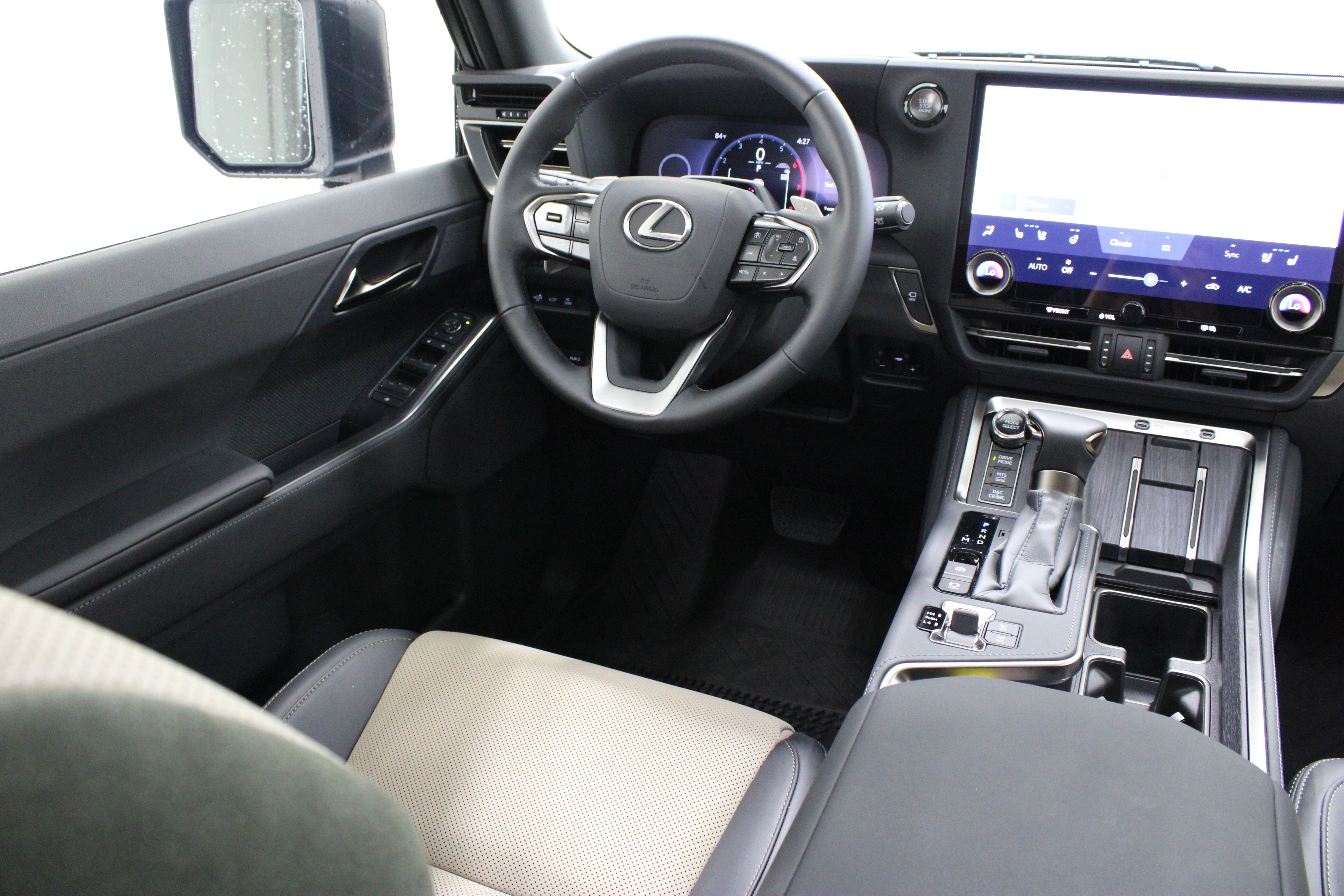Used 2026 Lexus GX 550 AWD/4WD image 31