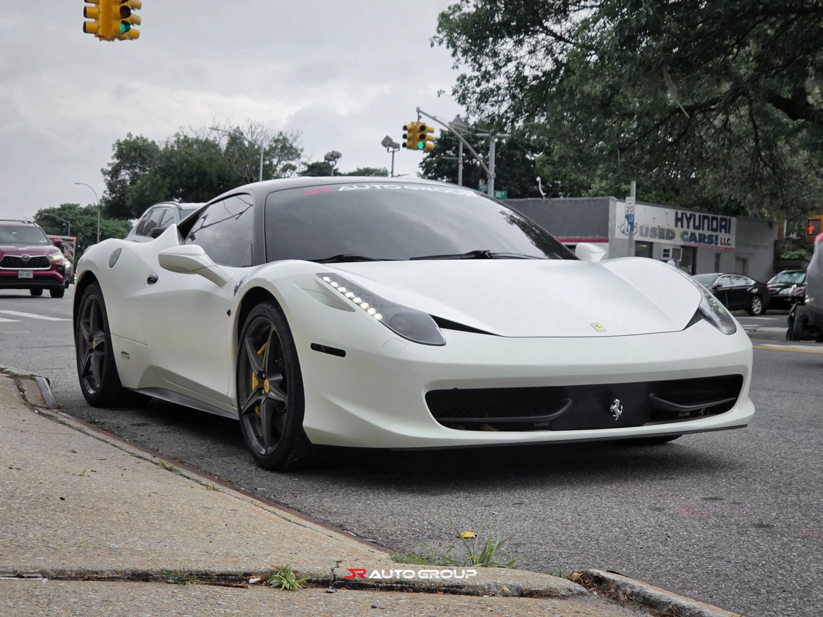 Used 2015 Ferrari 458 Italia Coupe RWD image 5