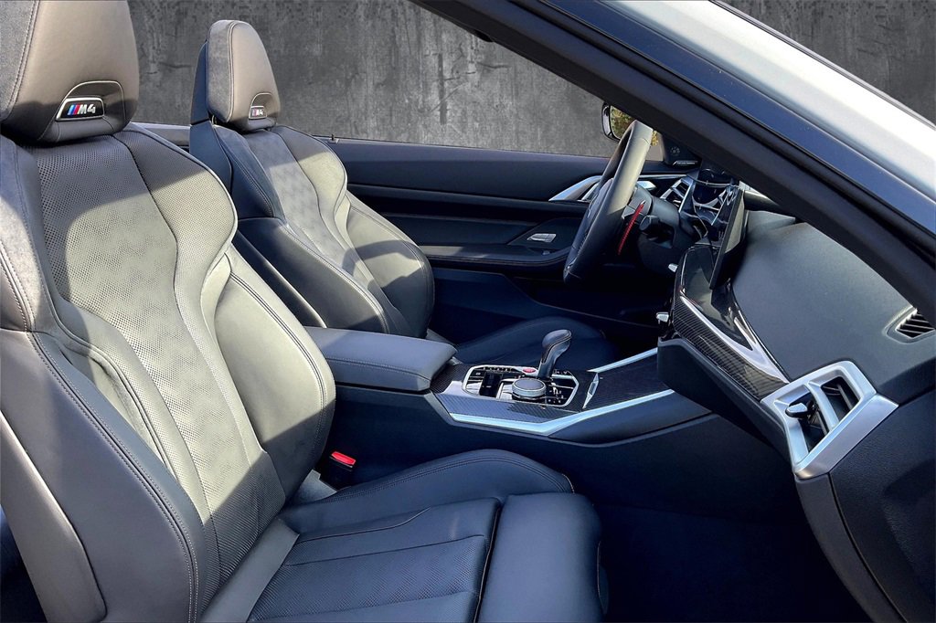 Used 2026 BMW M4 xDrive Competition w/ Executive Package image 23
