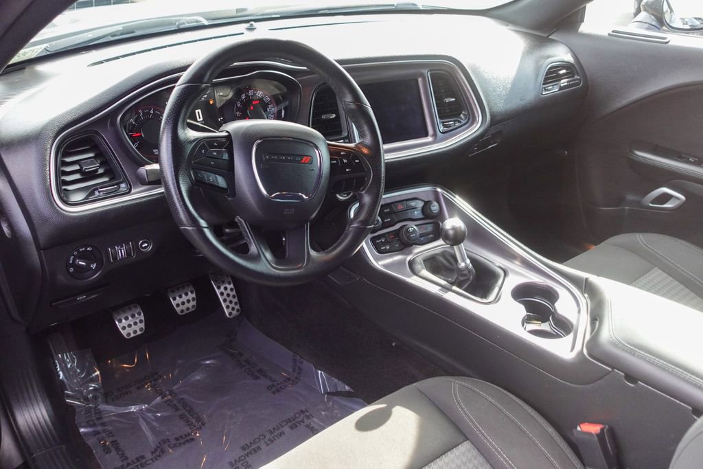 Used 2018 Dodge Challenger R/T w/ Blacktop Package image 10