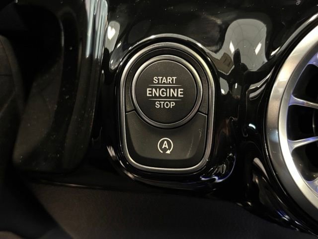 New 2026 Mercedes-Benz GLA 35 AMG 4MATIC image 17