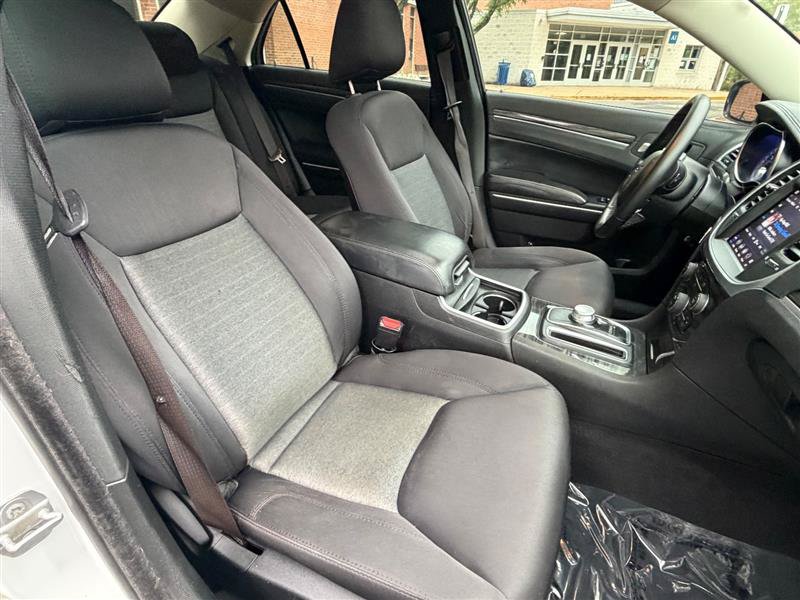 Used 2019 Chrysler 300 Touring w/ Sport Appearance Package RWD image 37