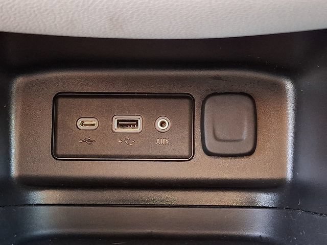 Certified 2023 Chevrolet Equinox LS w/ LS Convenience Package FWD image 24