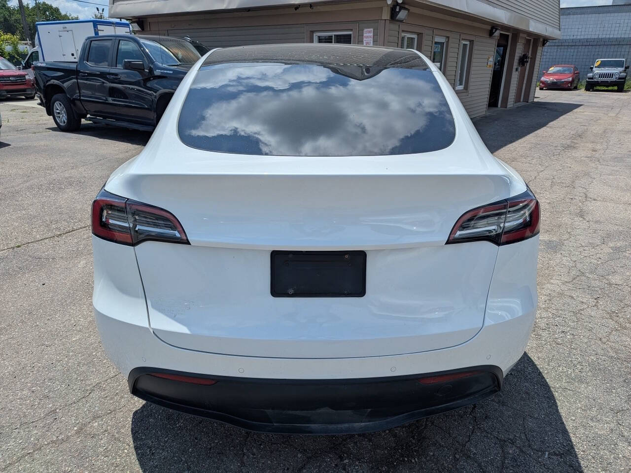 Used 2021 Tesla Model Y Long Range AWD/4WD image 6