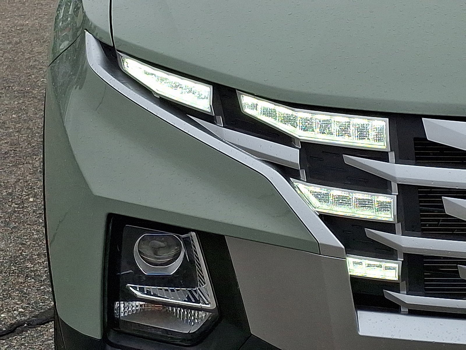 Used 2023 Hyundai Santa Cruz SEL w/ Activity Package image 9