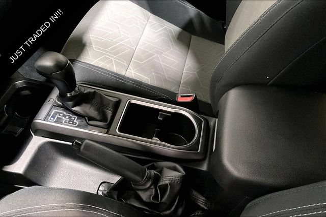 Used 2021 Toyota Tacoma TRD Off-Road w/ Technology Package AWD/4WD image 9