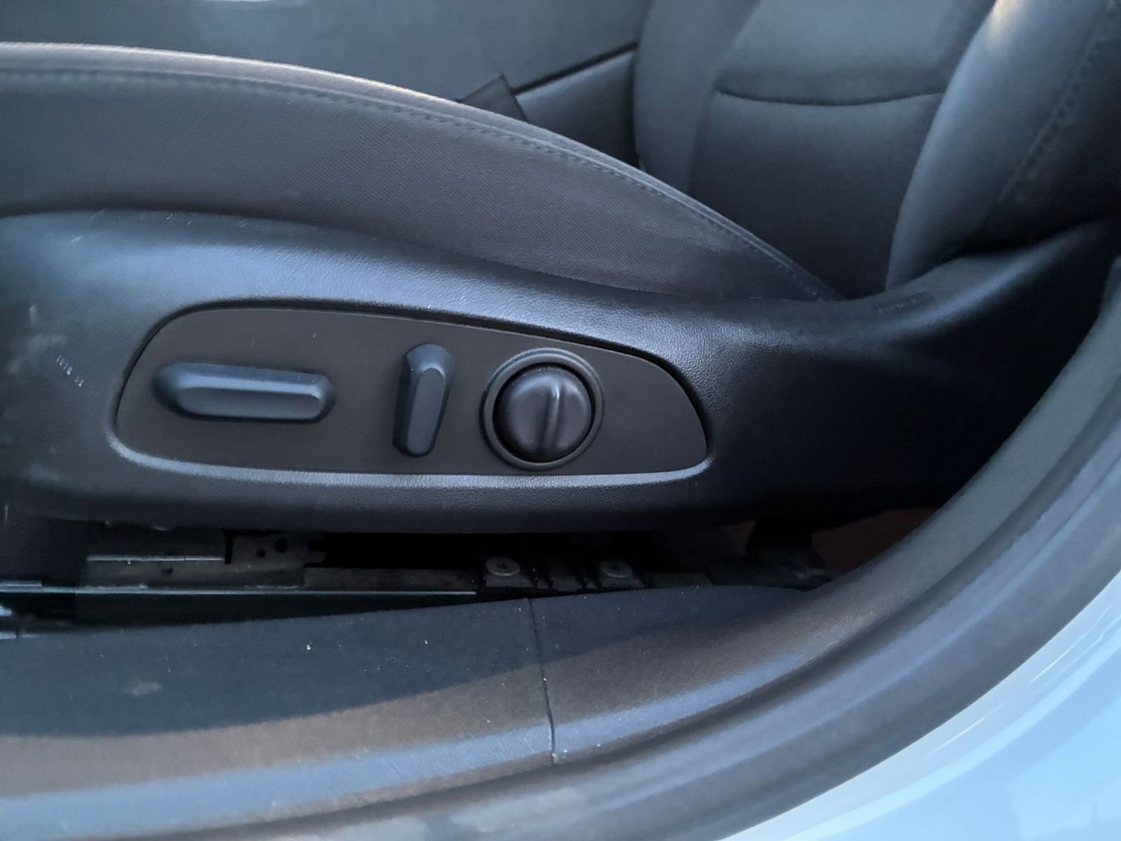 Used 2023 Chevrolet Malibu LT w/ Driver Confidence Package FWD image 23