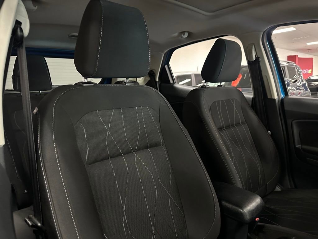 Used 2018 Ford EcoSport SE w/ SE Convenience Package image 28