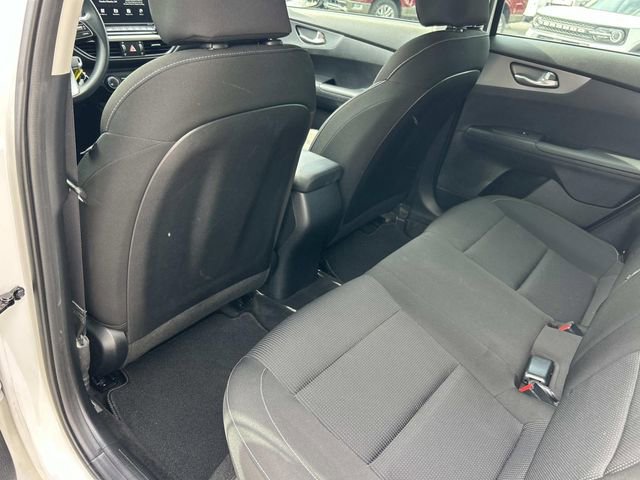 Used 2021 Kia Forte LXS FWD image 17