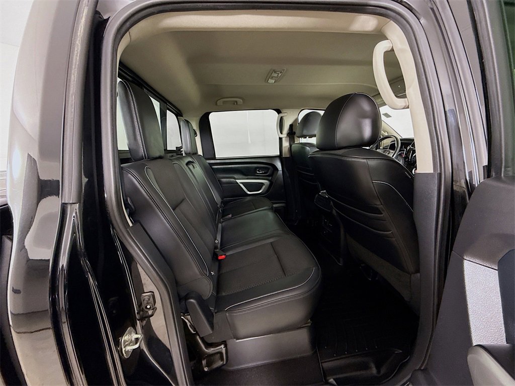 Used 2017 Nissan Titan PRO-4X image 30