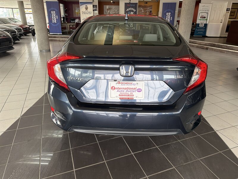 Used 2018 Honda Civic EX-T image 7