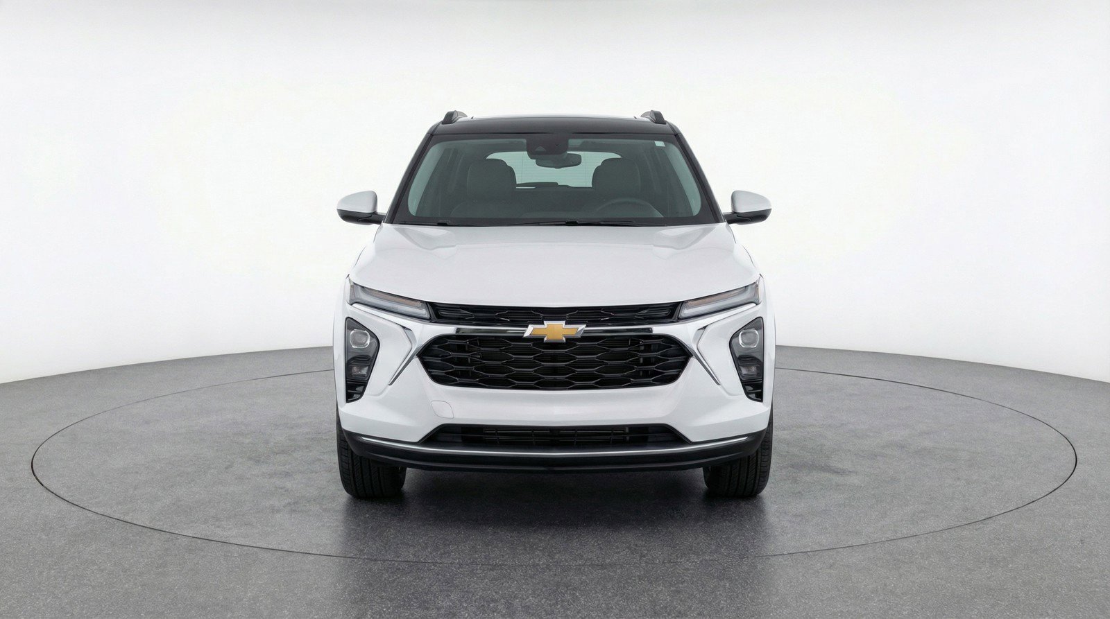 Used 2025 Chevrolet TrailBlazer LT AWD/4WD image 2