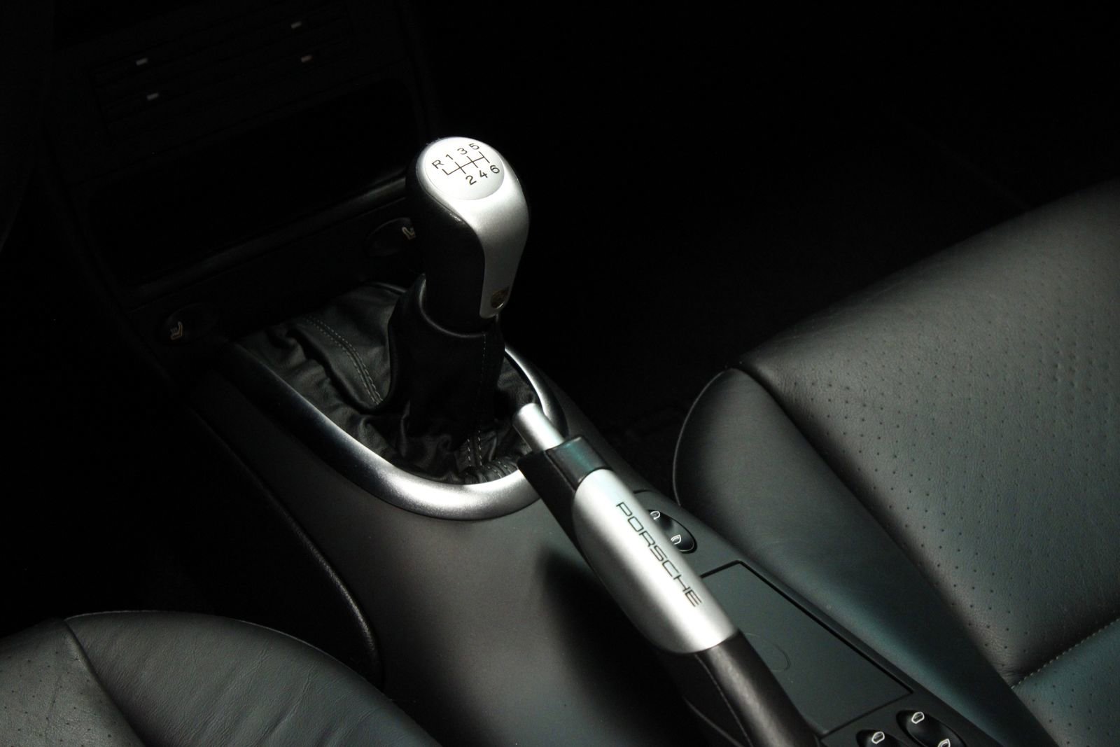 Used 2003 Porsche 911 Carrera RWD image 23