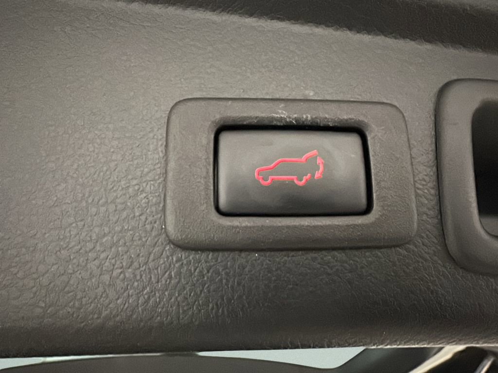 Used 2017 Subaru Forester 2.5i Limited image 22