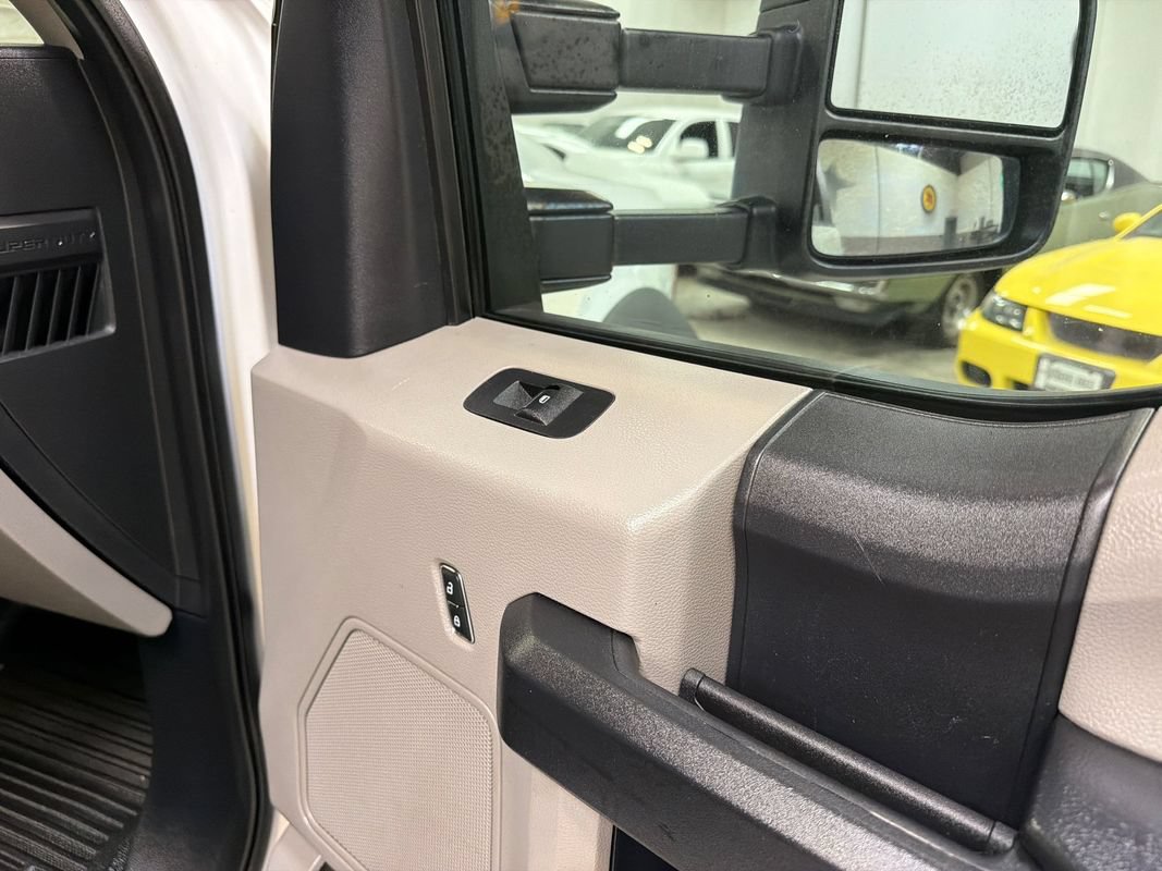 Used 2020 Ford F550 2WD Regular Cab Super Duty image 35