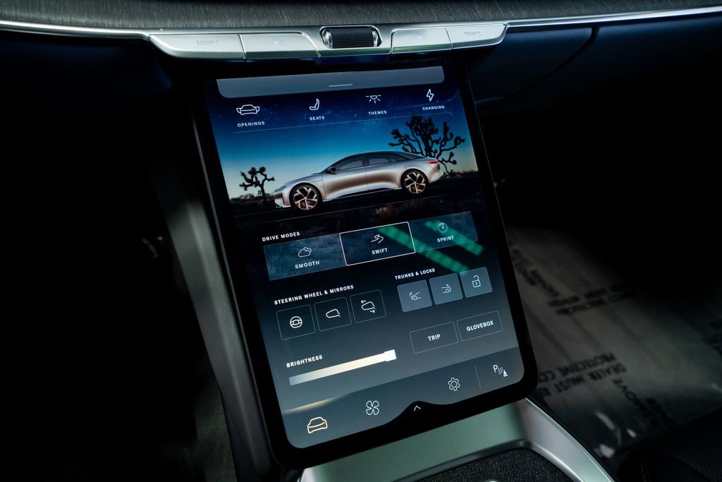 Used 2024 Lucid Air Touring AWD/4WD image 39