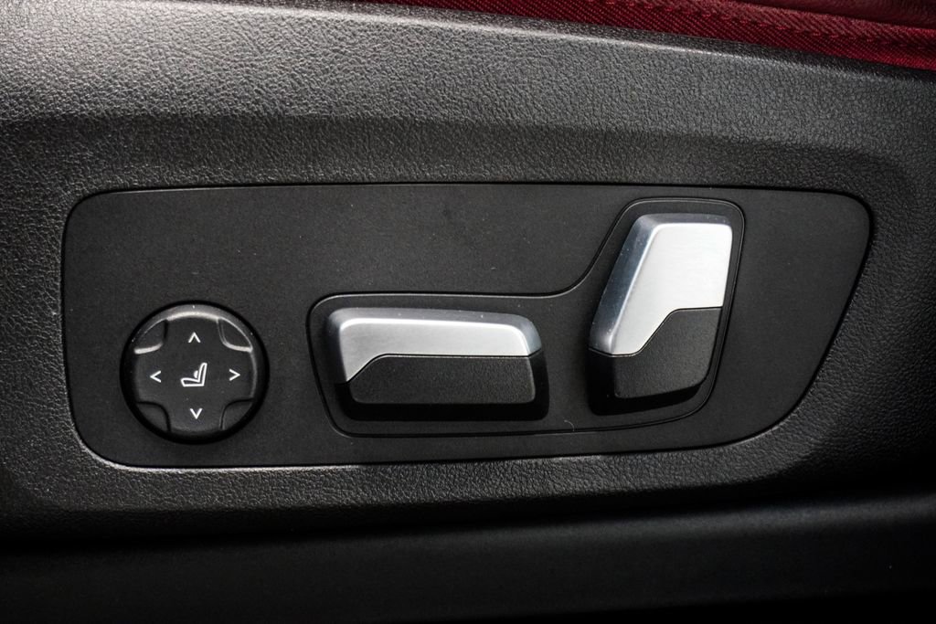 Used 2023 BMW X4 M40i AWD/4WD image 7