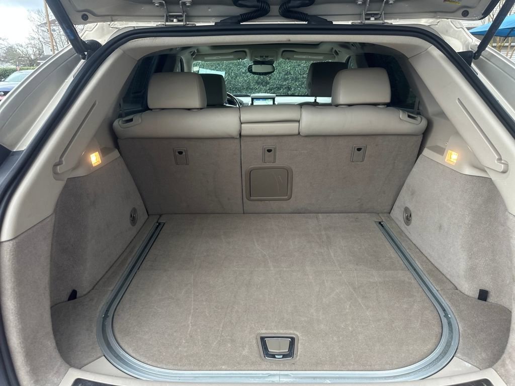 Used 2010 Cadillac SRX Luxury image 24