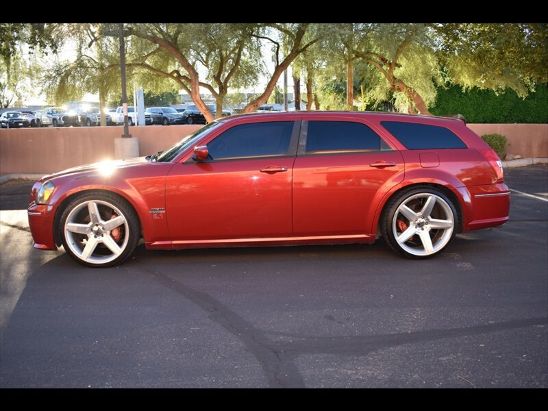 Used 2006 Dodge Magnum SRT8 w/ SRT Option Group I RWD image 4
