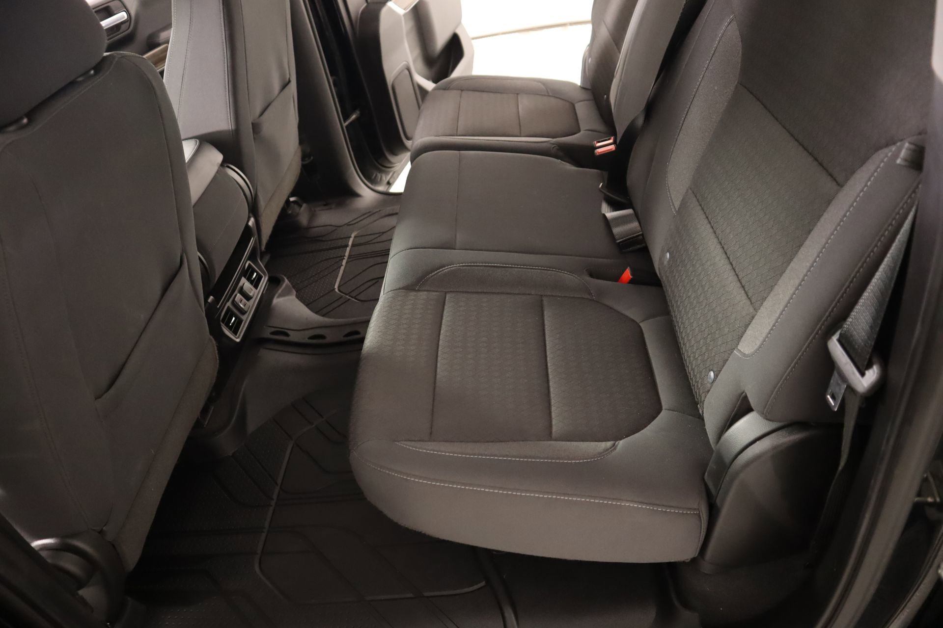 Used 2020 Chevrolet Silverado 1500 RST w/ RST Value Package image 11