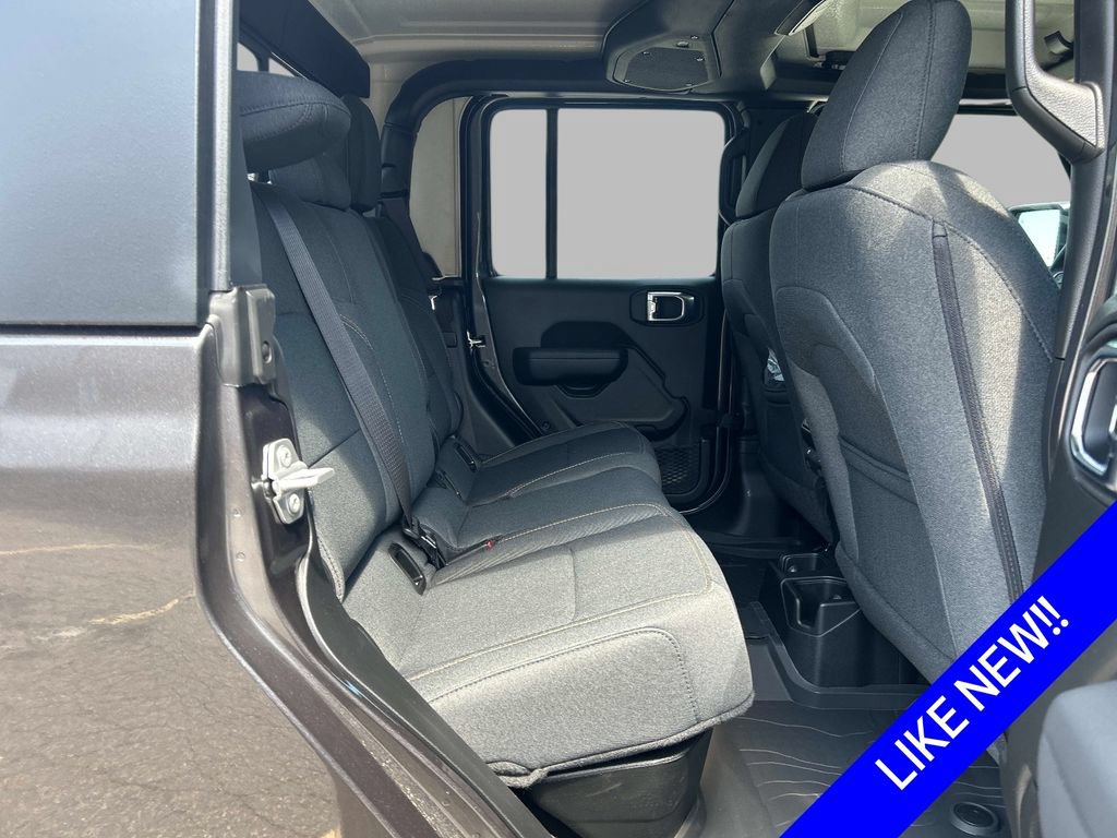 Certified 2025 Jeep Gladiator Sport AWD/4WD image 14