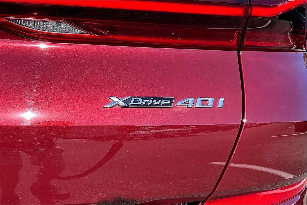 Certified 2025 BMW X6 xDrive40i AWD/4WD image 21