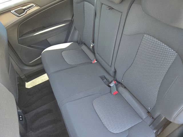 New 2026 Kia Sportage LX FWD image 18