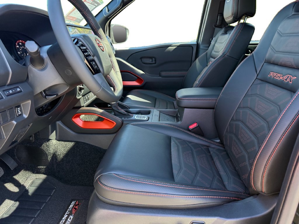 New 2026 Nissan Frontier PRO-4X w/ Pro Premium Package AWD/4WD image 9
