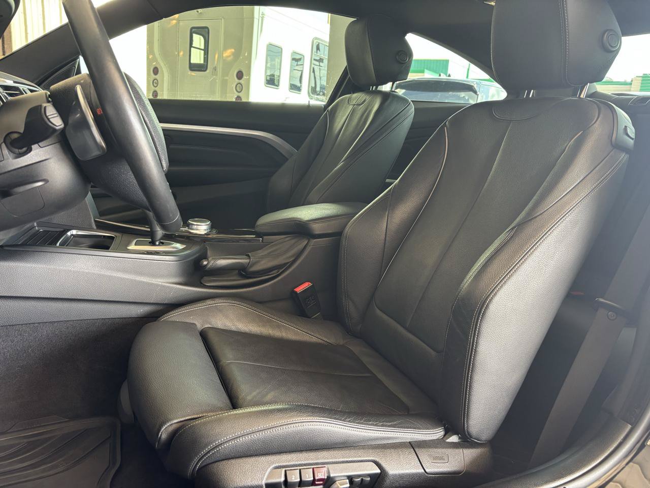 Used 2020 BMW 430i Coupe w/ Executive Package RWD image 18