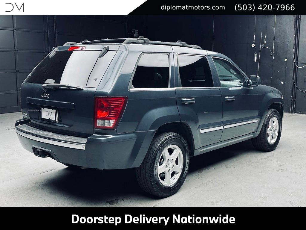 Used 2007 Jeep Grand Cherokee Limited w/ Trailer Tow Group IV AWD/4WD image 7