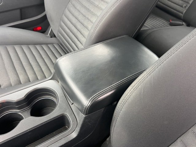 Used 2013 Dodge Challenger R/T w/ Electronics Convenience Group image 25