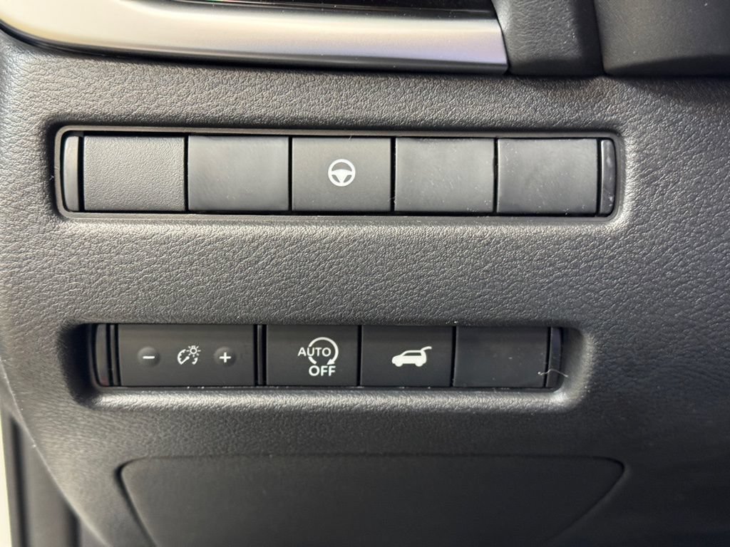 New 2026 Nissan Rogue SV AWD/4WD image 28
