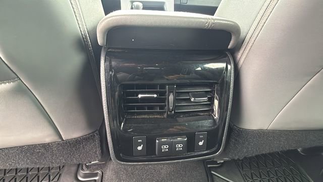 Used 2019 Toyota Avalon XLE image 23