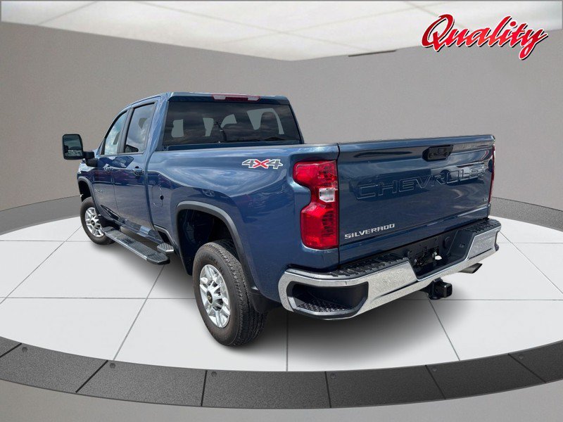 Used 2025 Chevrolet Silverado 2500 LT w/ Convenience Package AWD/4WD image 5